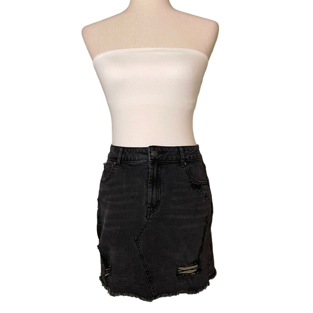 Wild Fable Distressed Black Denim Mini Skirt Women's Size 6 Stretch Faded
